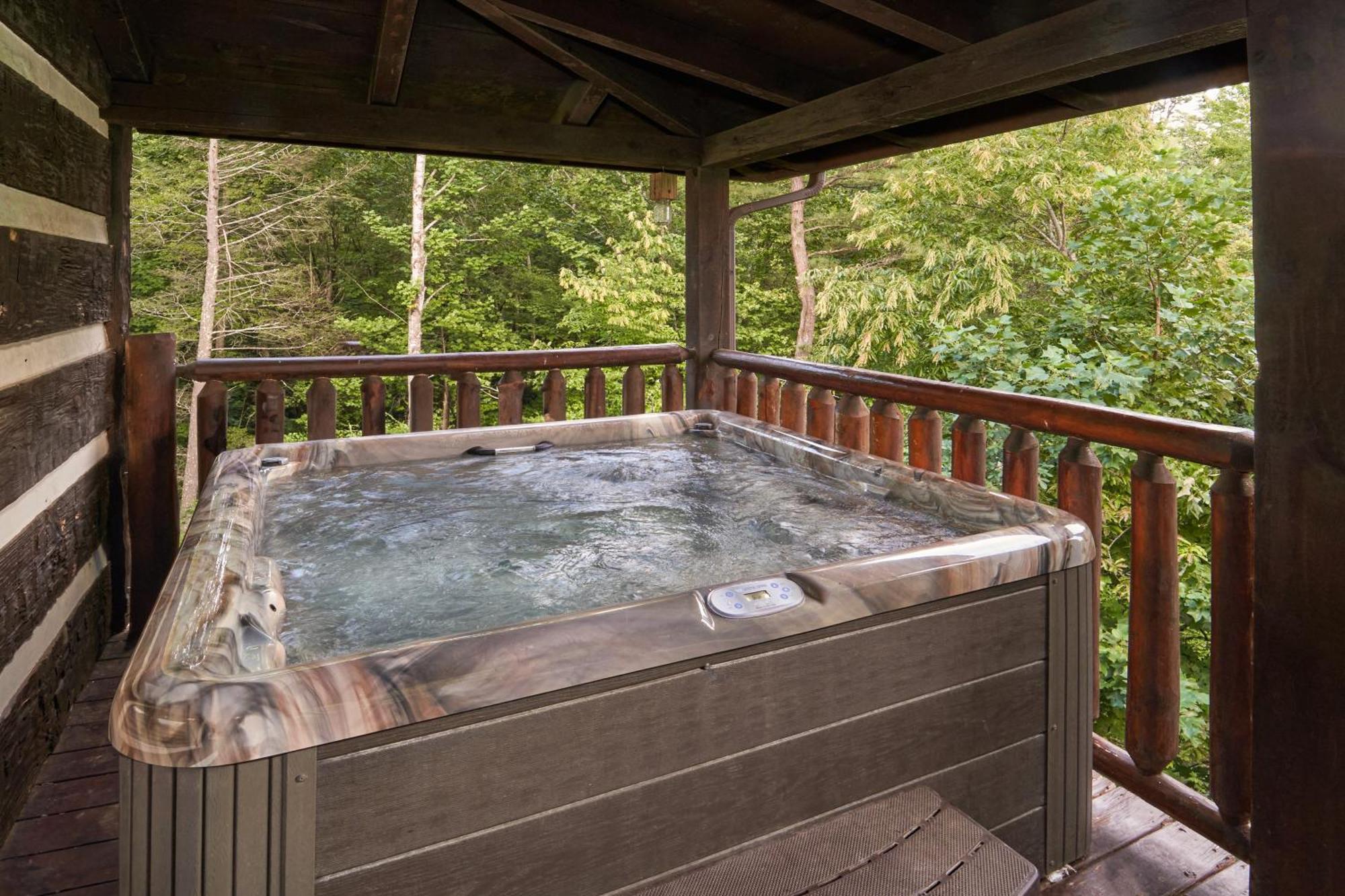 Holy Smokies Pool Palace Villa Gatlinburg Exterior photo